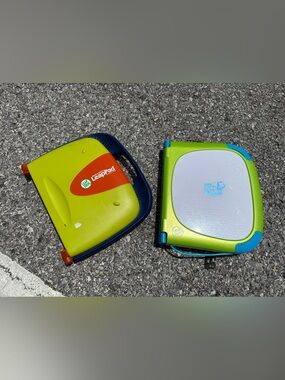 LeapFrog LeapPad Electronic Learning System with Stylus, Green/Blue Toy